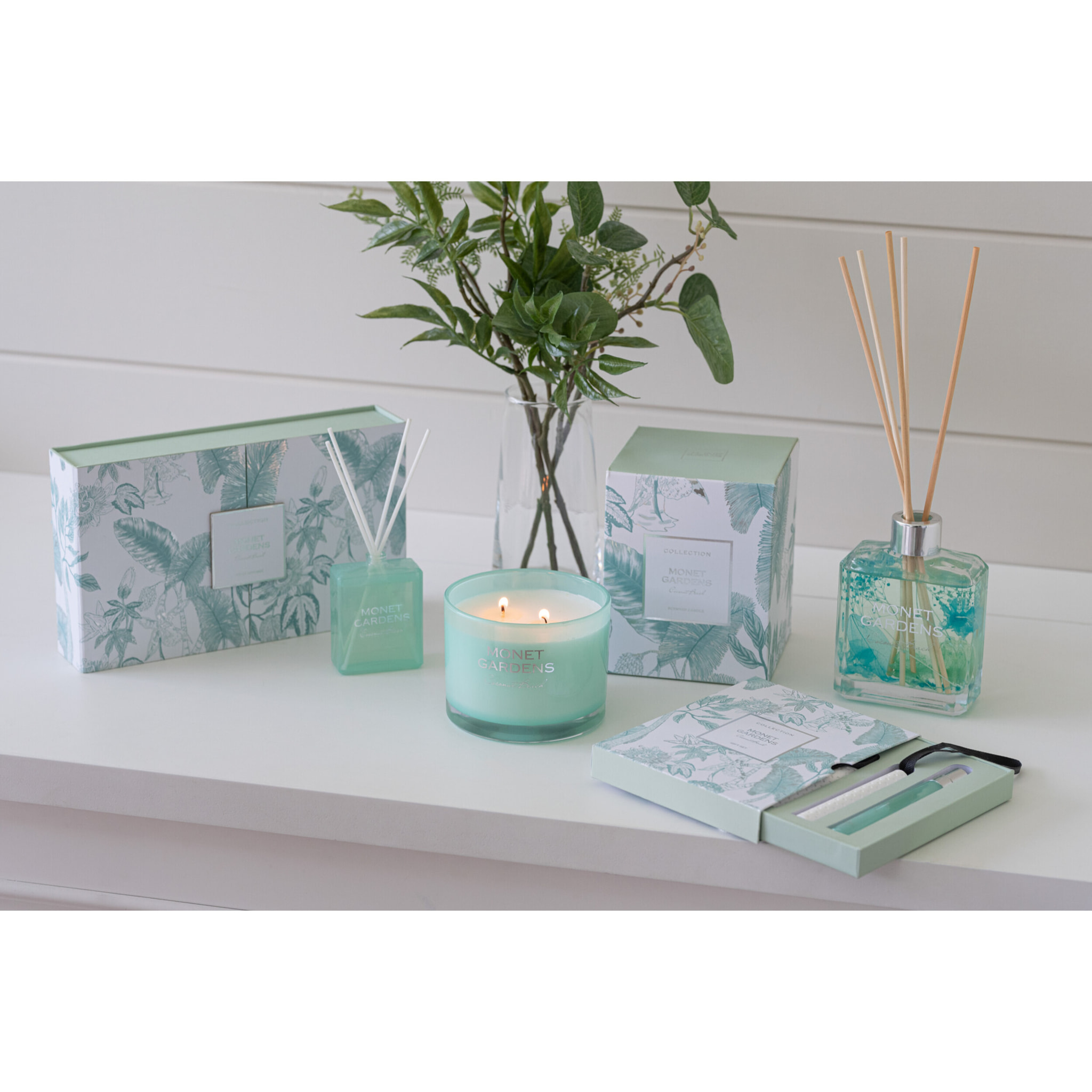 J-Line bougie parfumée Monet Gardens - Coconut Beach - verre - aqua – large – 70H