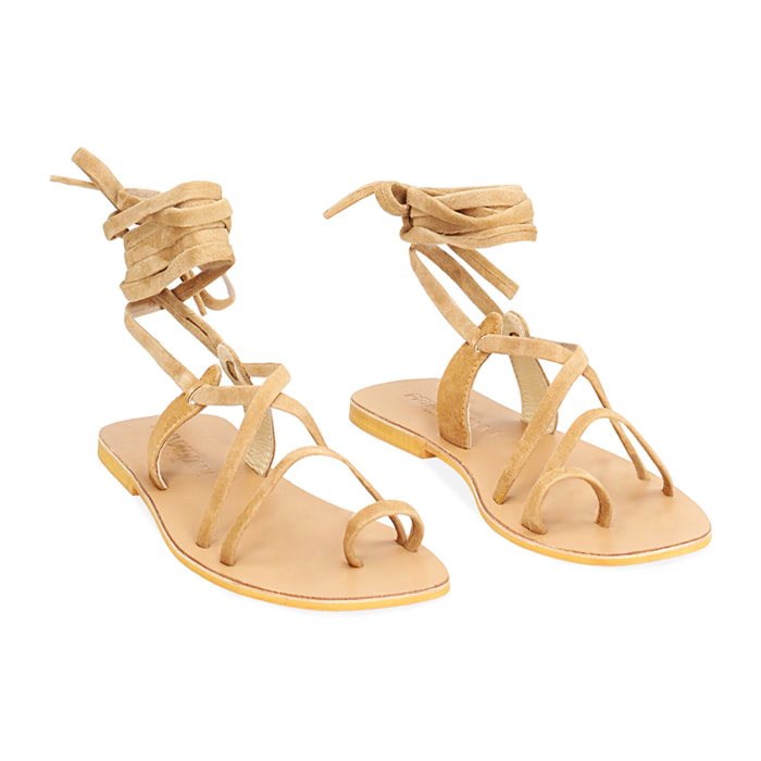 Sandali con lacci in pelle cognac