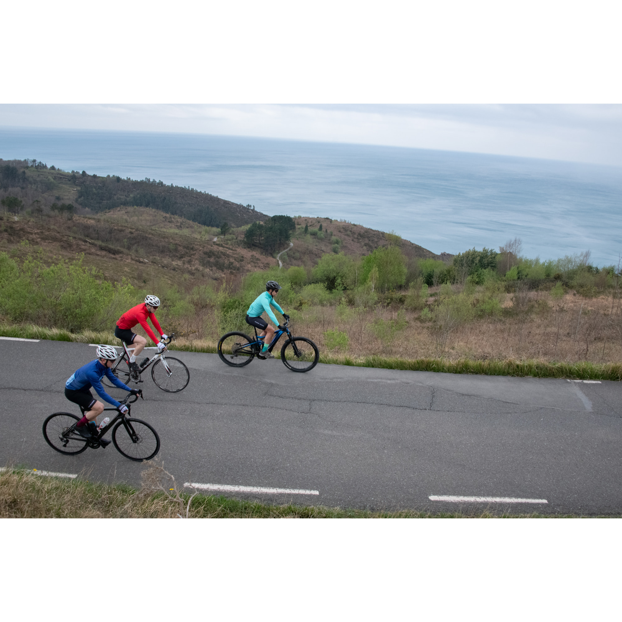 Maglia manica lunga ECOON modello Mont Ventoux in blu
