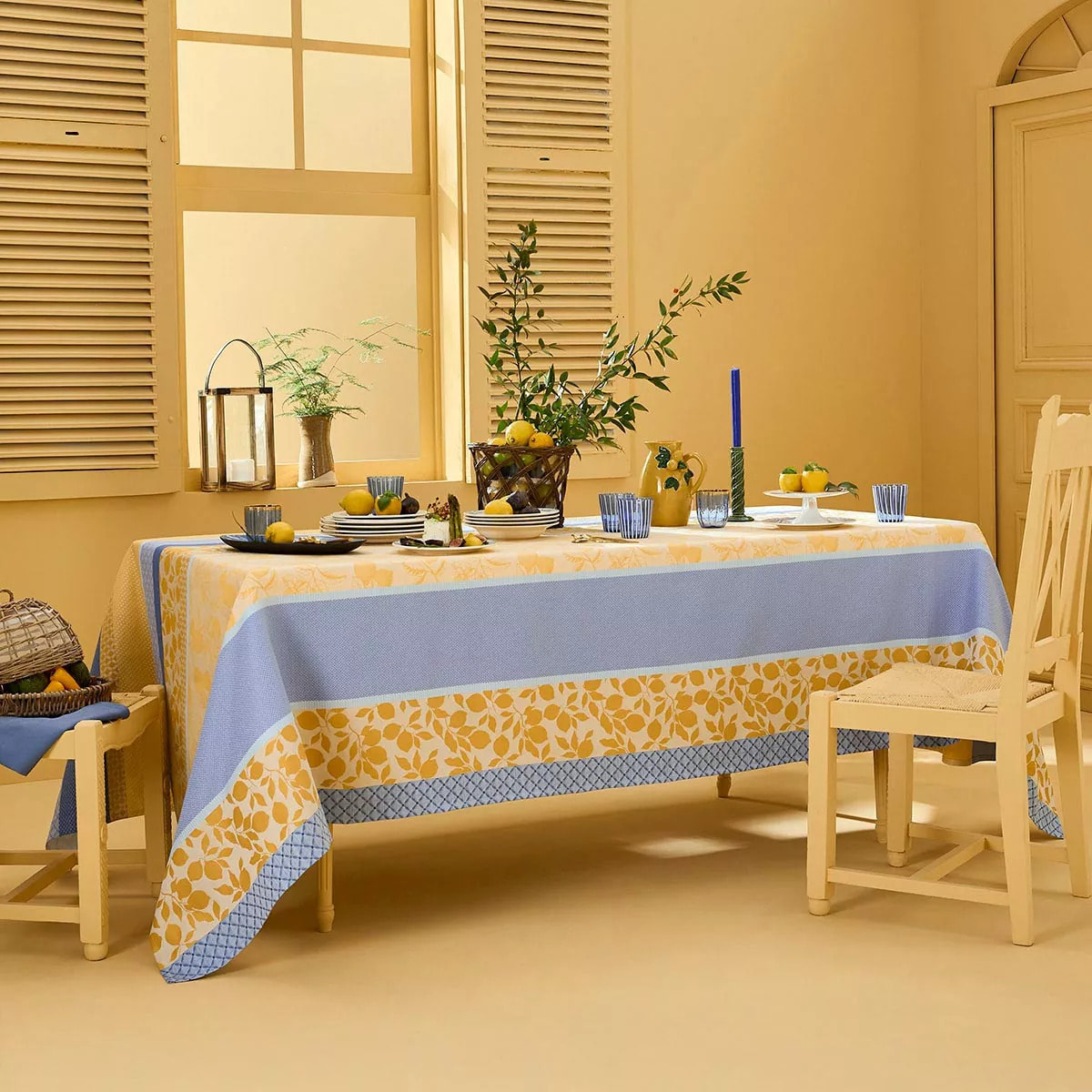 Nappe pur coton 220 g/m² motif jacquard bleu jaune Mille citrons provence