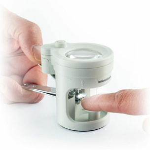 Coupe-ongles avec Lumière LED, Loupe et Lime Clail InnovaGoods