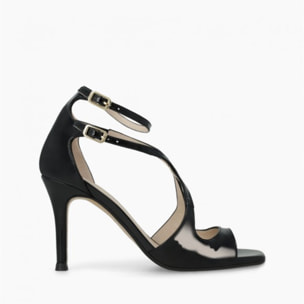 SANDALIAS NEGRAS SASUE