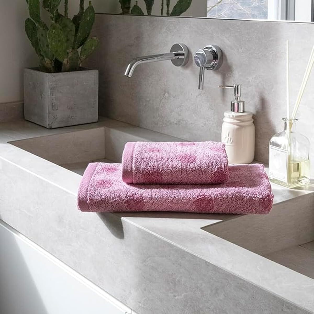 INTRECCI HOME Set Bagno Asciugamani Viso+Ospite, in Puro Cotone 450, Morbidezza Extra, Lavorazione Jacquard, Design a Pois, Elegante e Confortevole