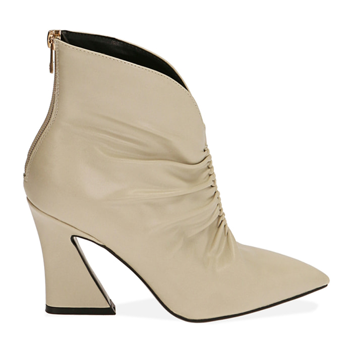 Ankle boots panna, tacco 9 cm