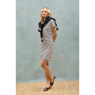 Vestido color crudo de rayas y cuello de polo con parche náutico