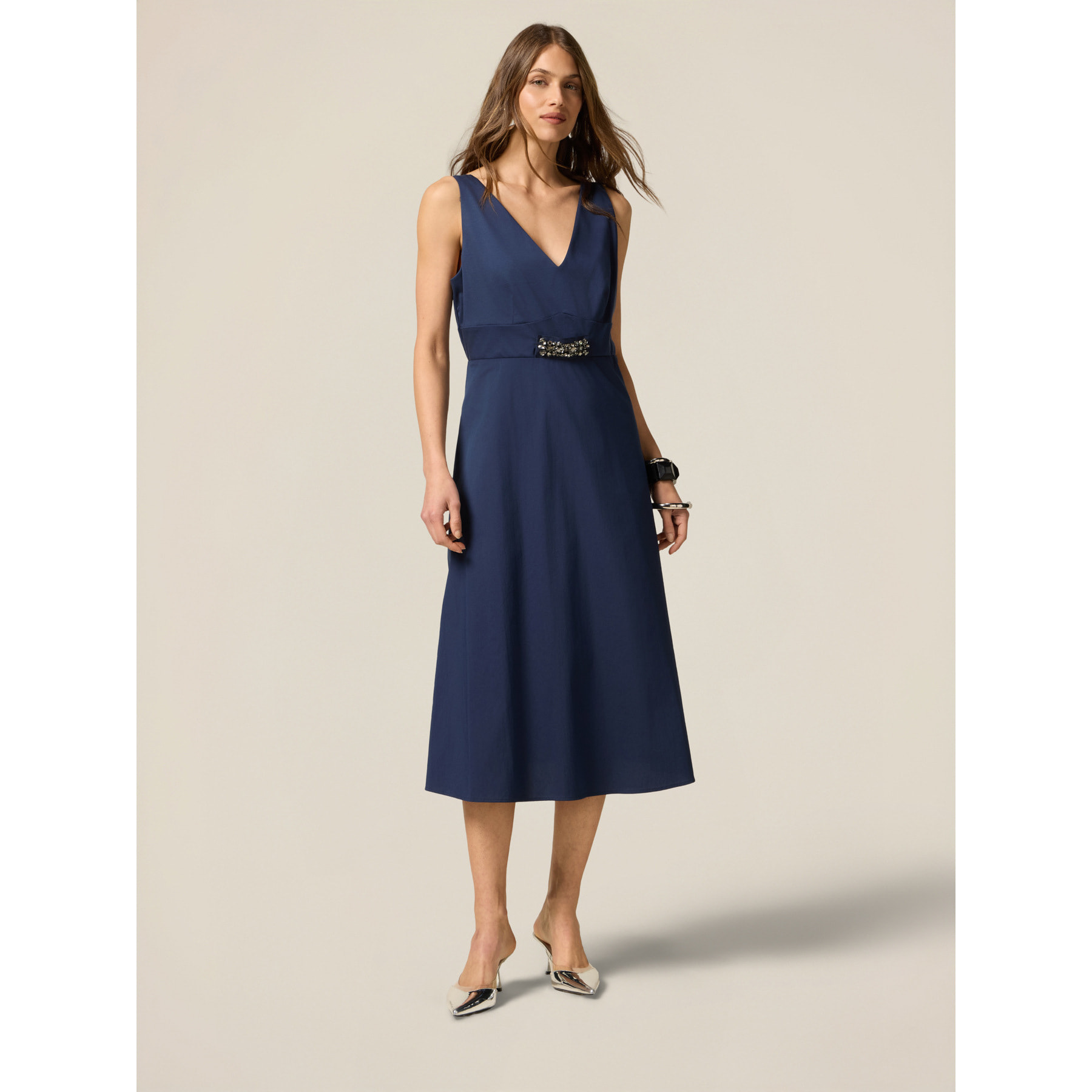Oltre - Vestito in popeline con patch gioiello - Blu