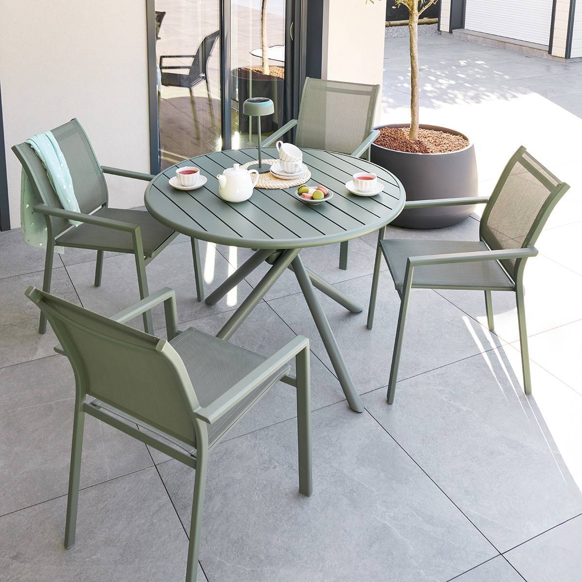 Table de jardin 4 places Nebullia D105cm vert laurier