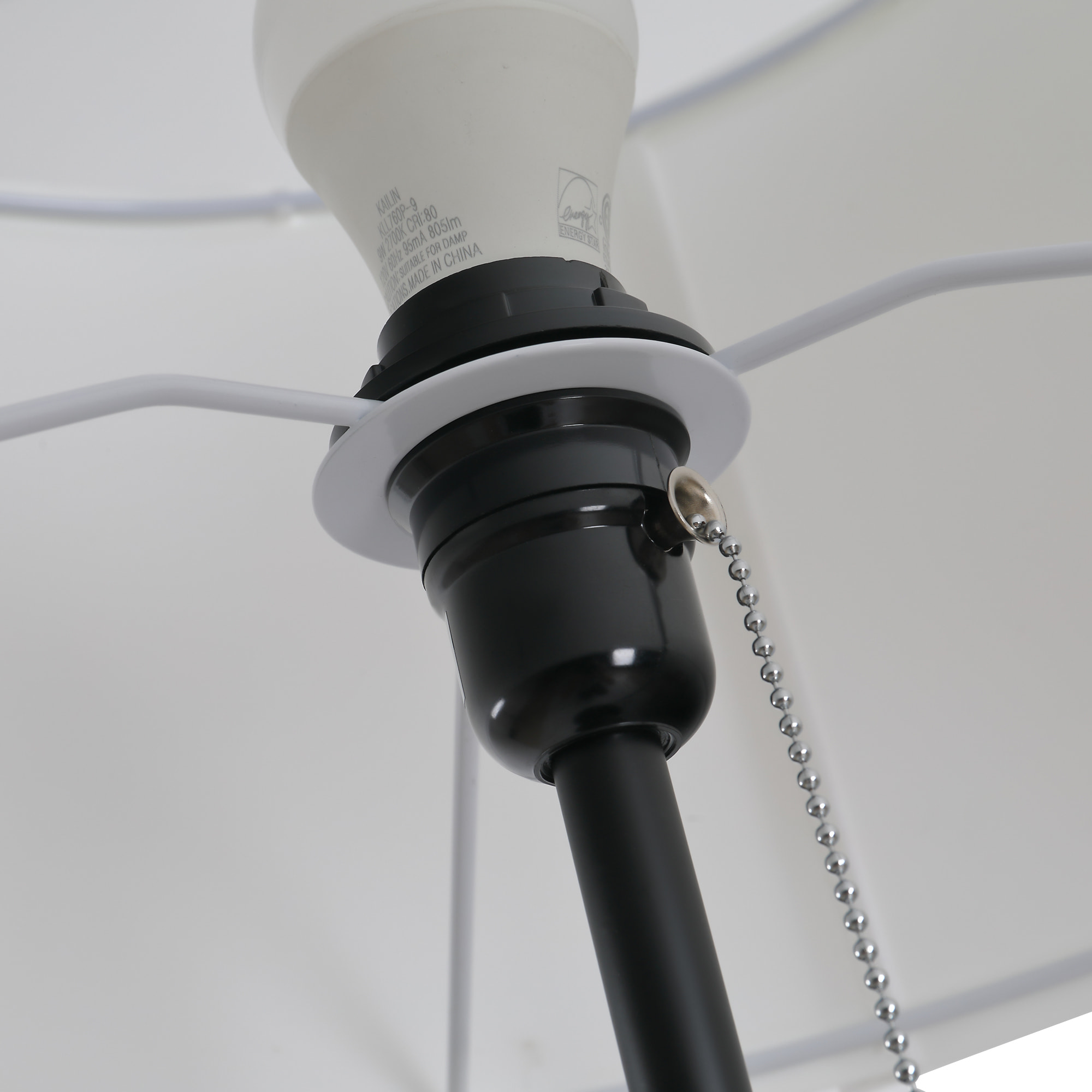 Lámpara de Pie Moderna Lámpara de Pie Salón con Pantalla Redonda Trípode y Casquillo E27 Lámpara para Dormitorio Sala de Estar Blanco y Negro