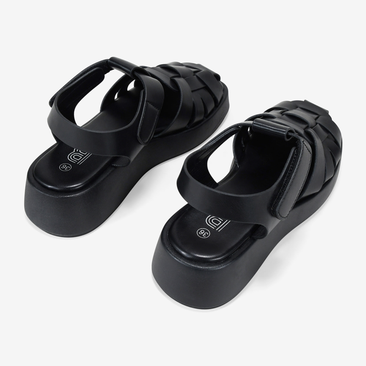 Sandalias cangrejeras negras con plataforma