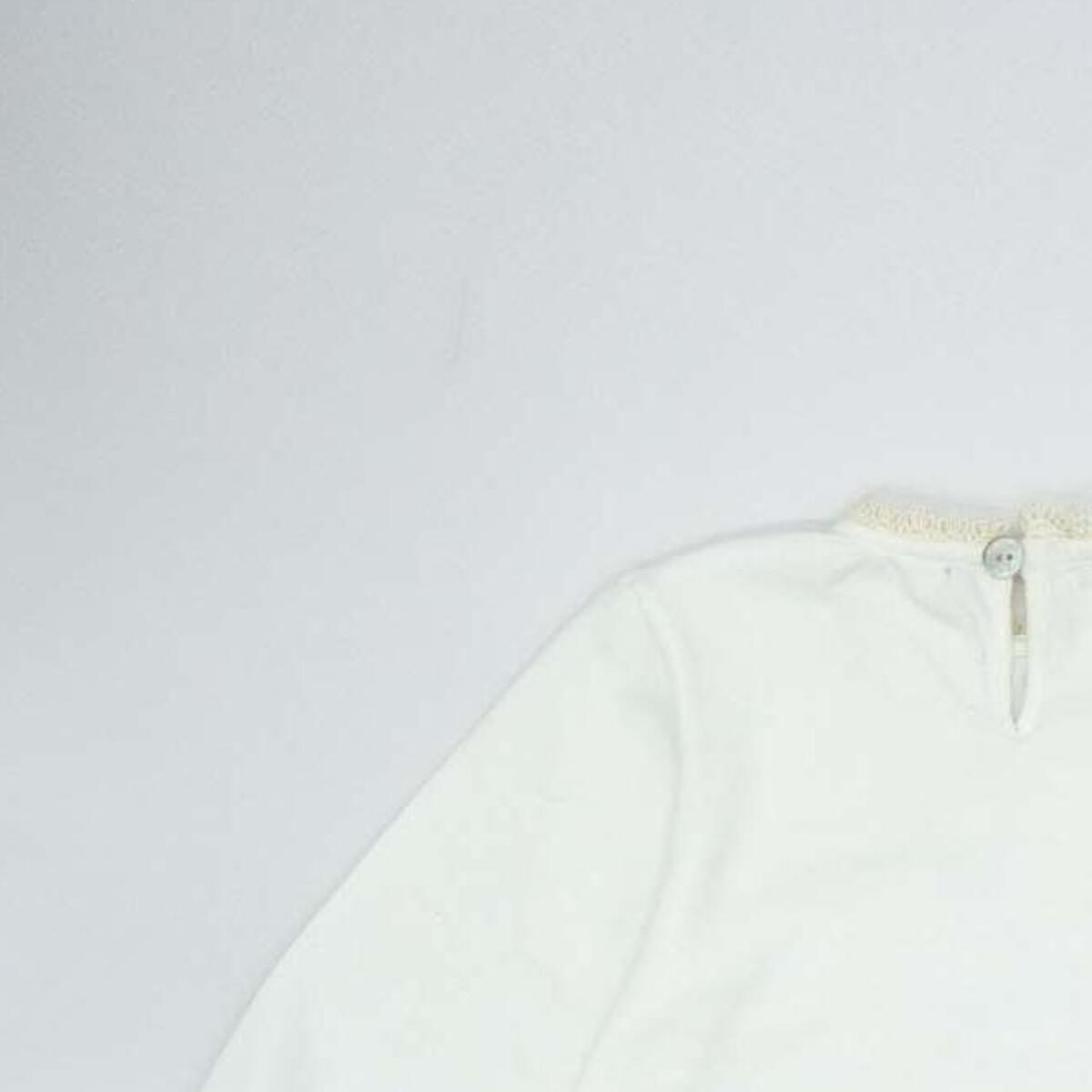 Camiseta estampada oso panda y corazón verde y blanco