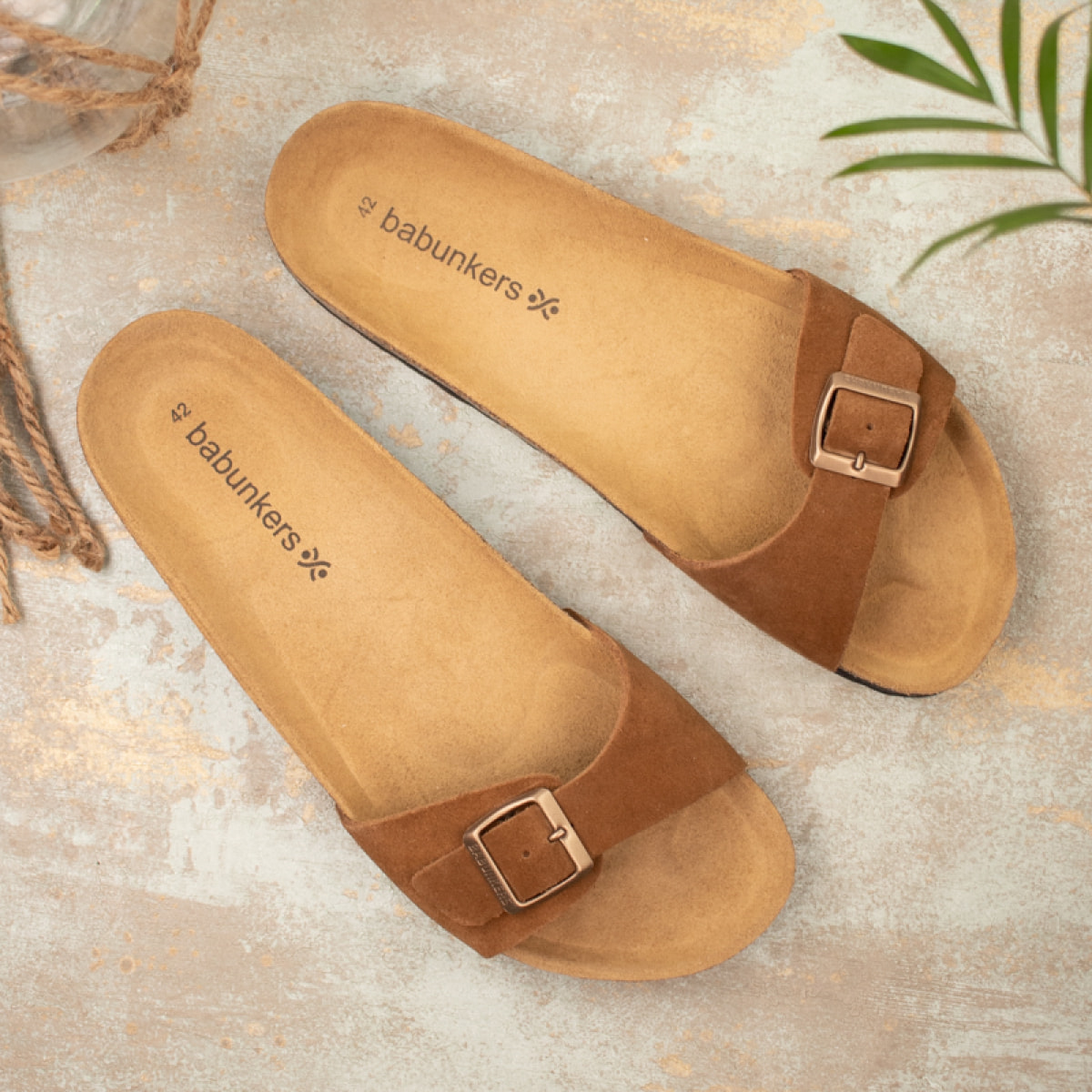 SANDALIA BABUNKERS MARRON