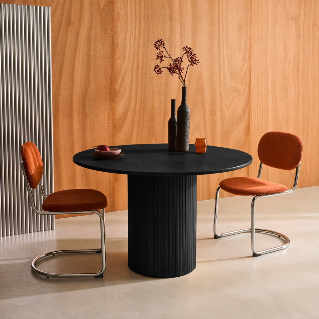 Table à manger ronde bois d'hévéa et placage chêne 4 places ESTELLE
