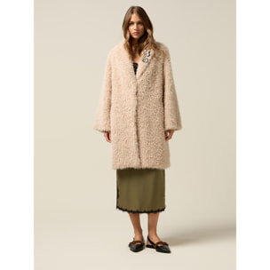 Oltre - Abrigo oversized efecto peluche con broches - Beige