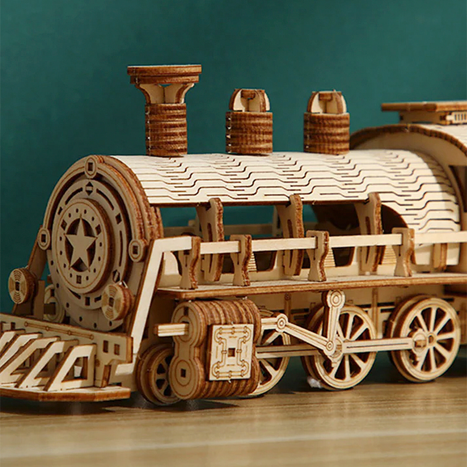 Maqueta de Madera 3D, diseño de trén de vapor con movimiento mecánico. 160 piezas.