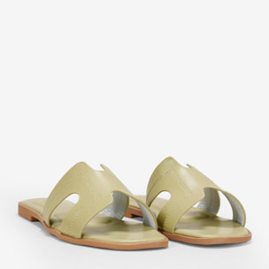 Sandalias planas verdes destalonadas