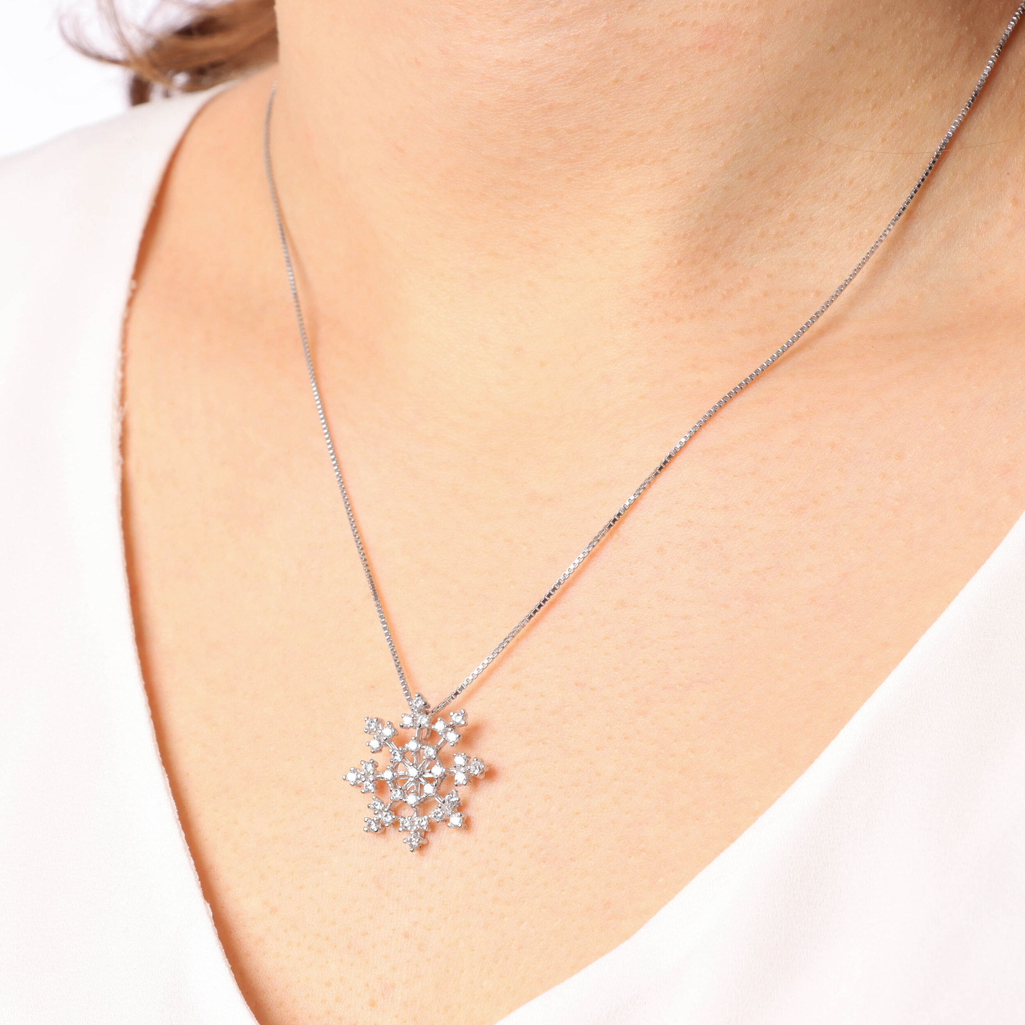 Collana in Argento 925 con Ciondolo Fiocco di Neve in Cubic Zirconia