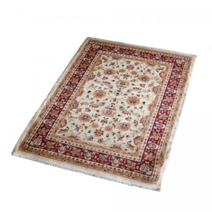 Tapis Jufu rouge et beige aux motifs floraux d'inspiration Orientale