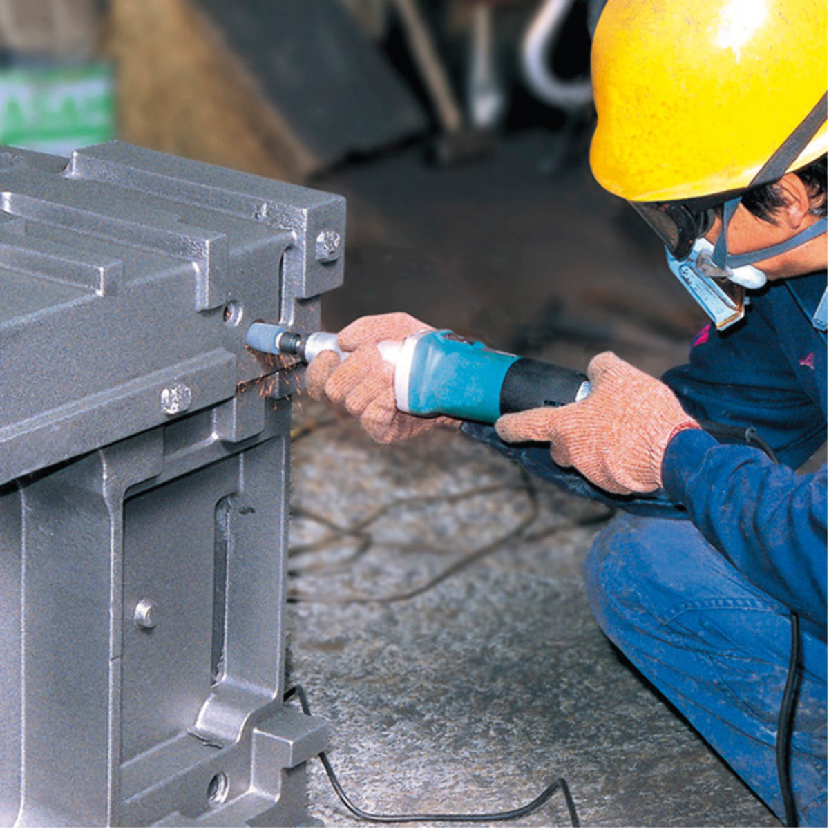 Amoladora recta 750 W MAKITA - GD0800C
