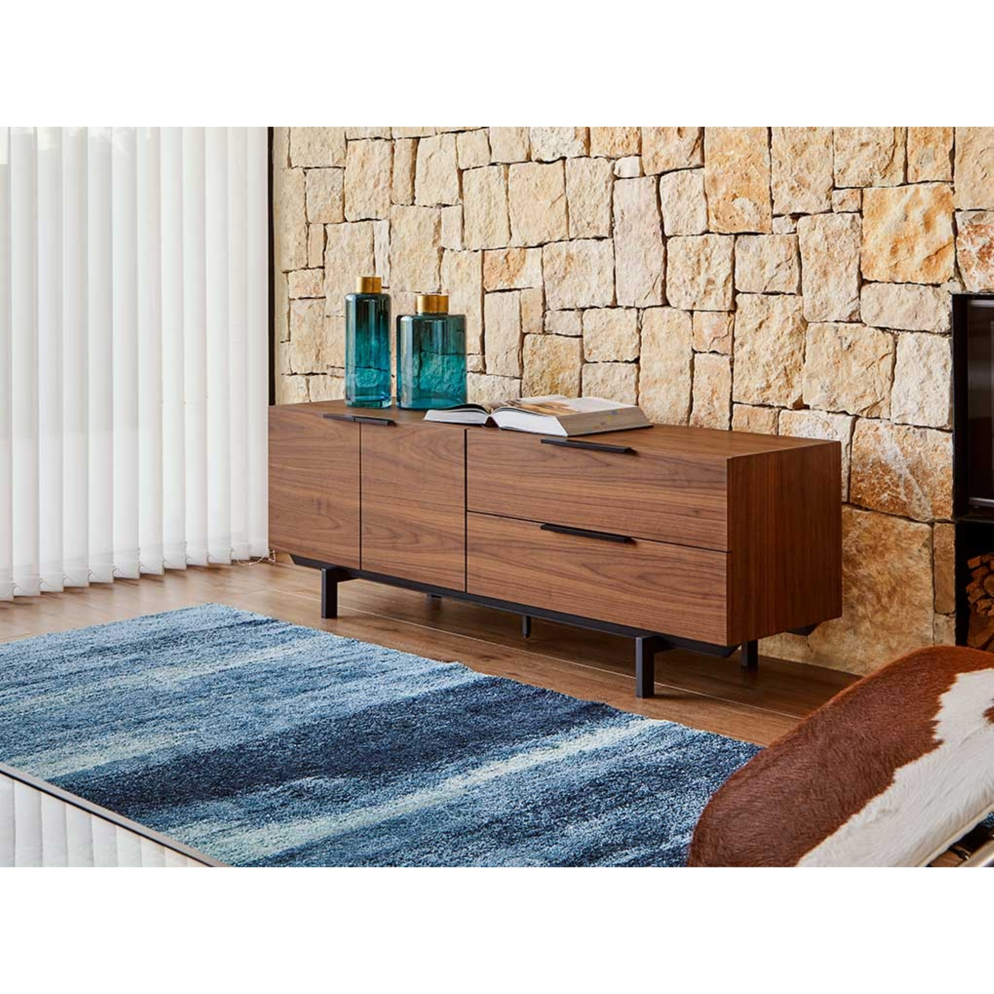 Mueble de TV – Nogal y negro mate