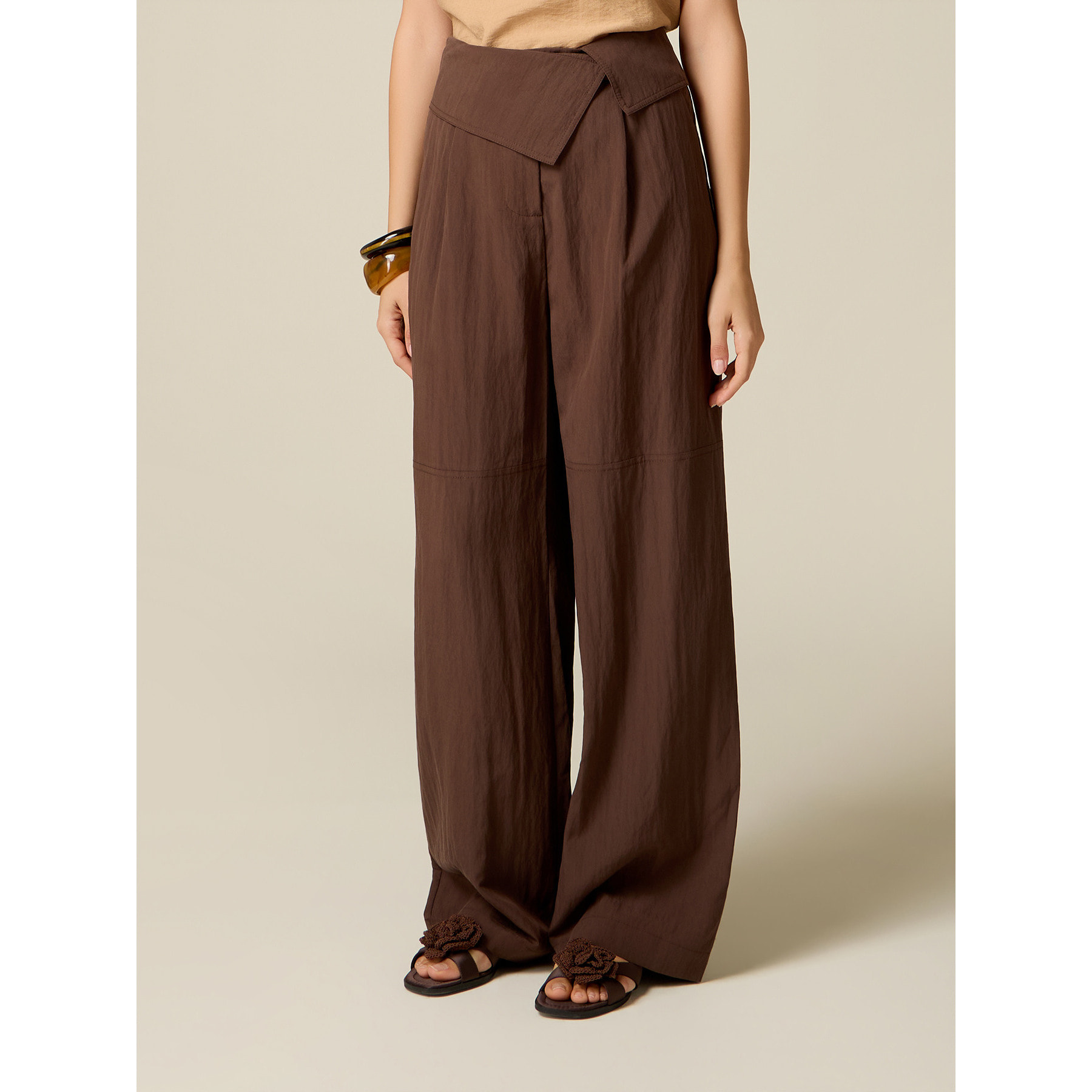 Oltre - Pantaloni palazzo con vita ripiegata - Marrone