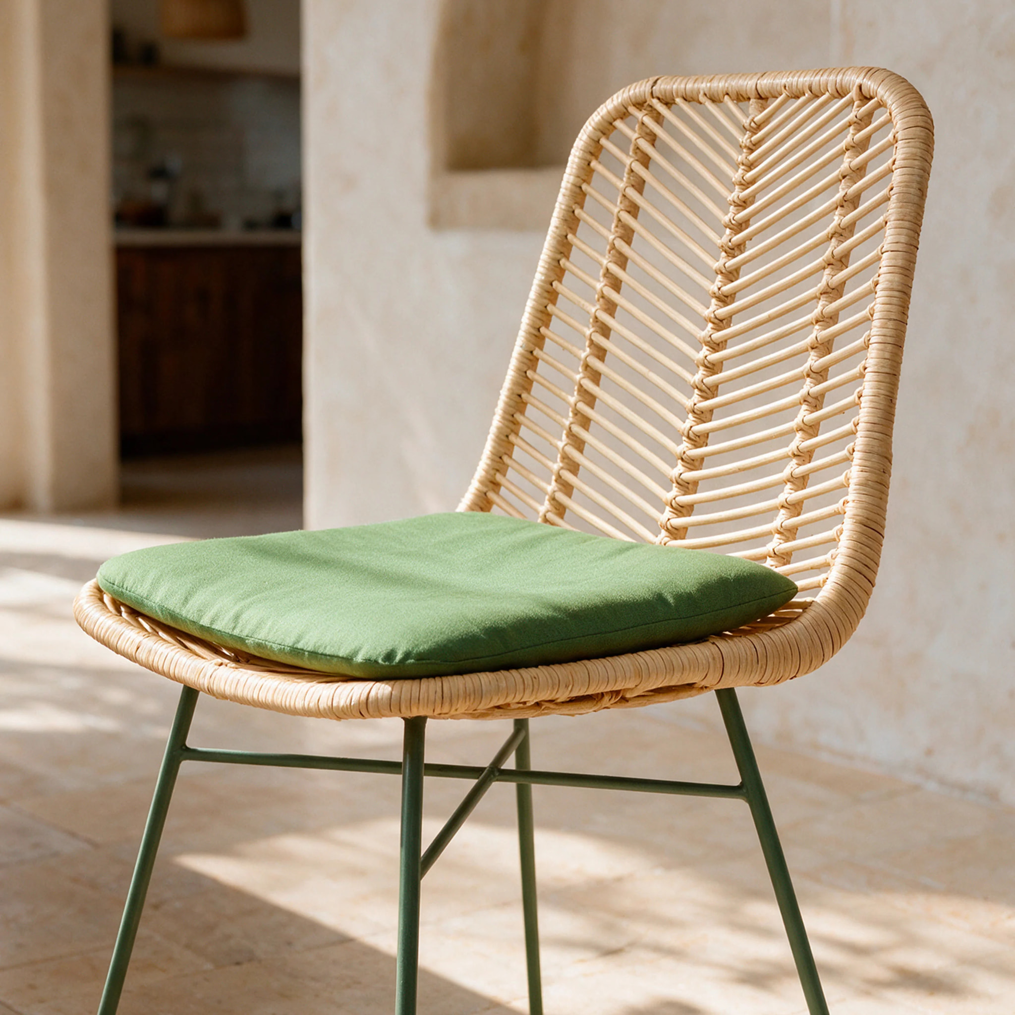 Lot de 2 chaises en rotin et tissu vert olive  - Tamara