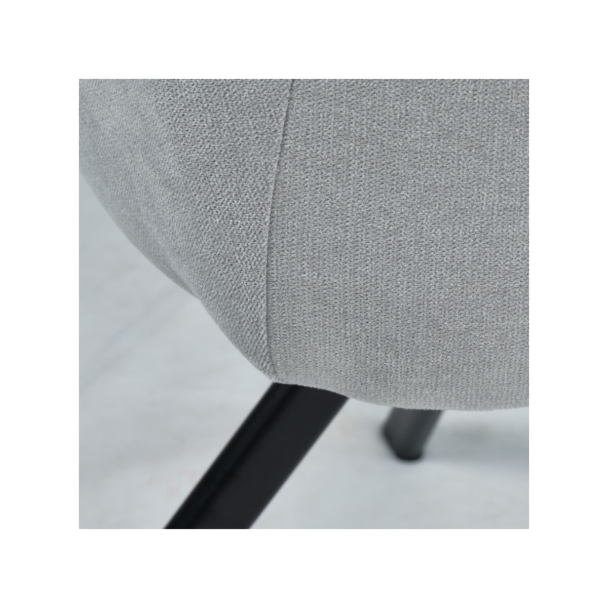 Chaise pivotante 360 en lin accoudoirs et pieds en métal noir - BERLIN