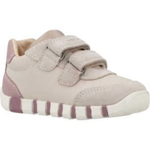 Zapatillas Niña de la marca GEOX  modelo B IUPIDOO GIRL BEIS