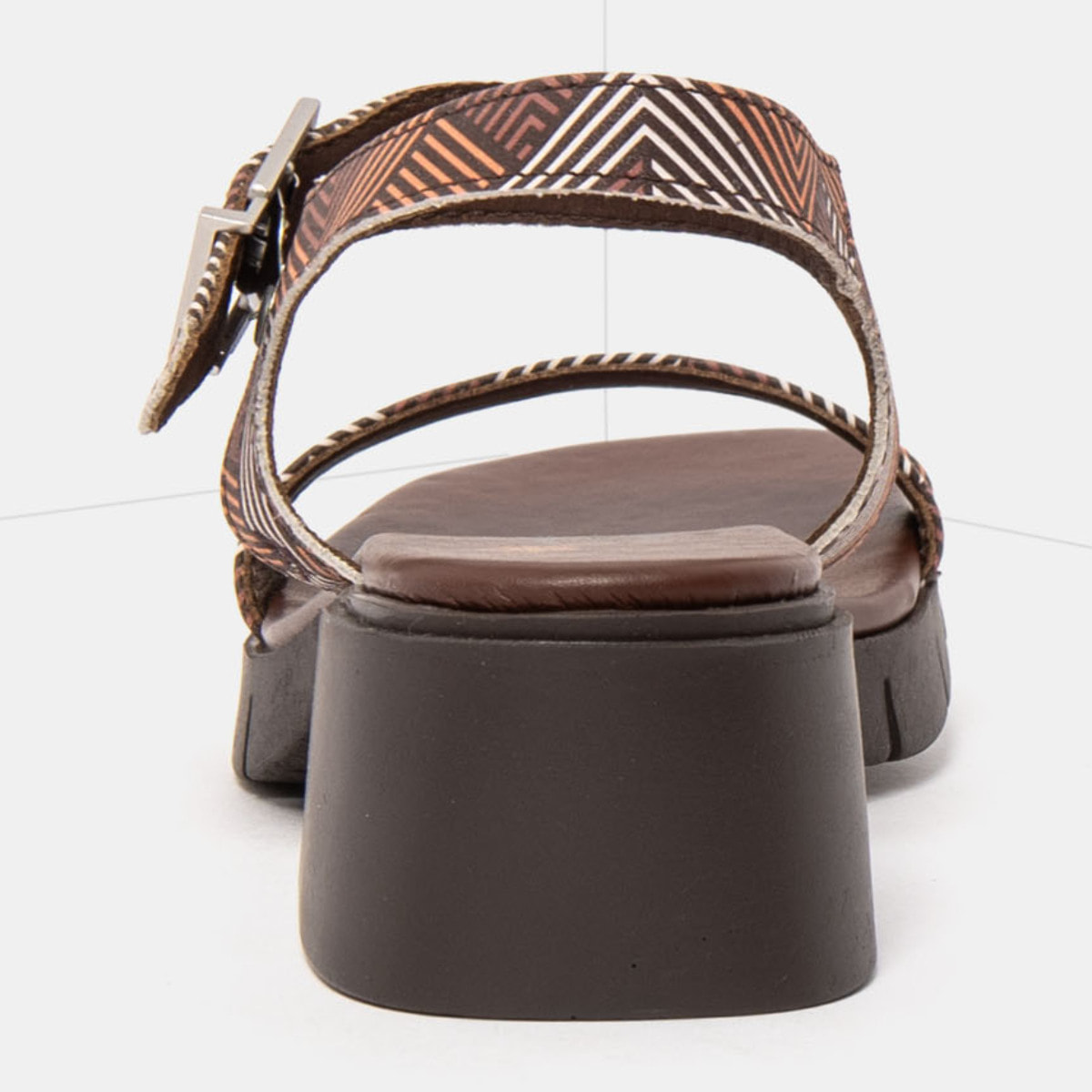 Sandalias con tacón 2060 FANTASY LINES BROWN / VARSOVIA color Lines brown