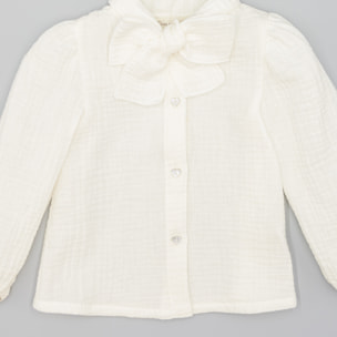Camisa Blanca De Muselina Plumeti Con Lazo