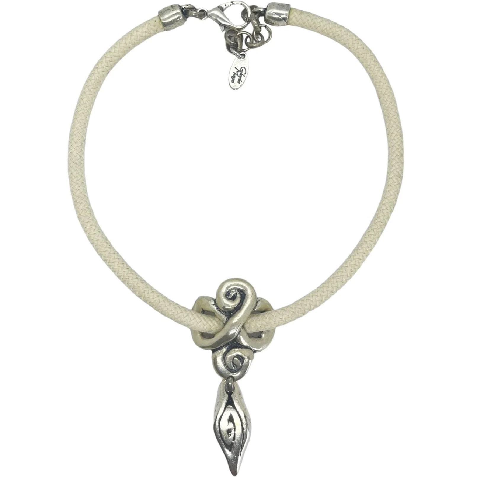 Collar Nautilus en plata chapado y cordón crema