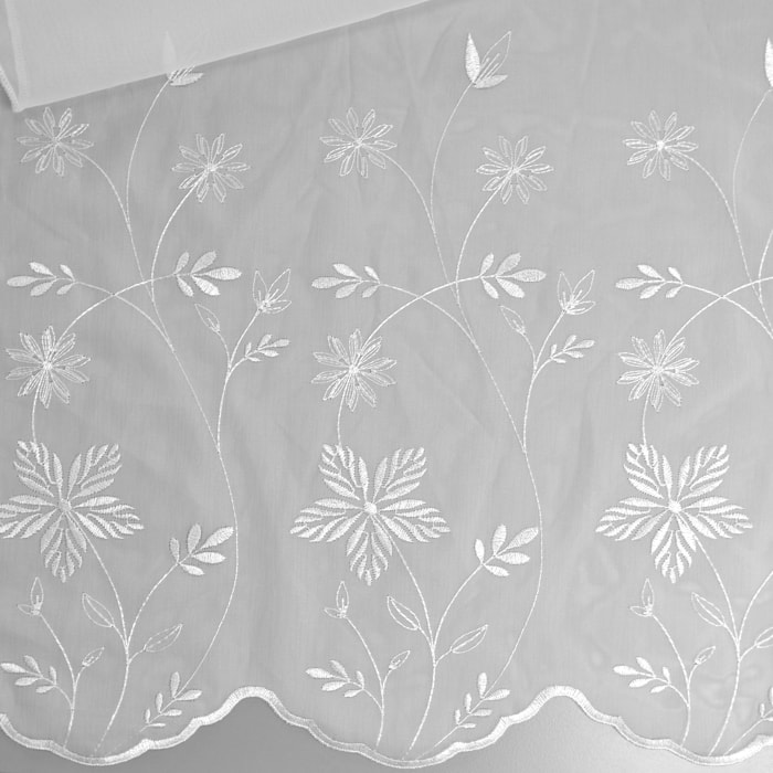 Tissu en voile sablé et brodé - Blanc