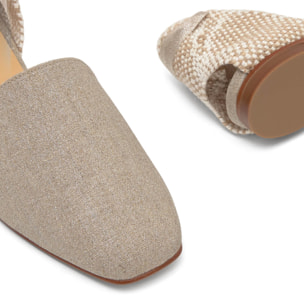 Alpargata plana Gilda en lino metalizado con cierre de lazo