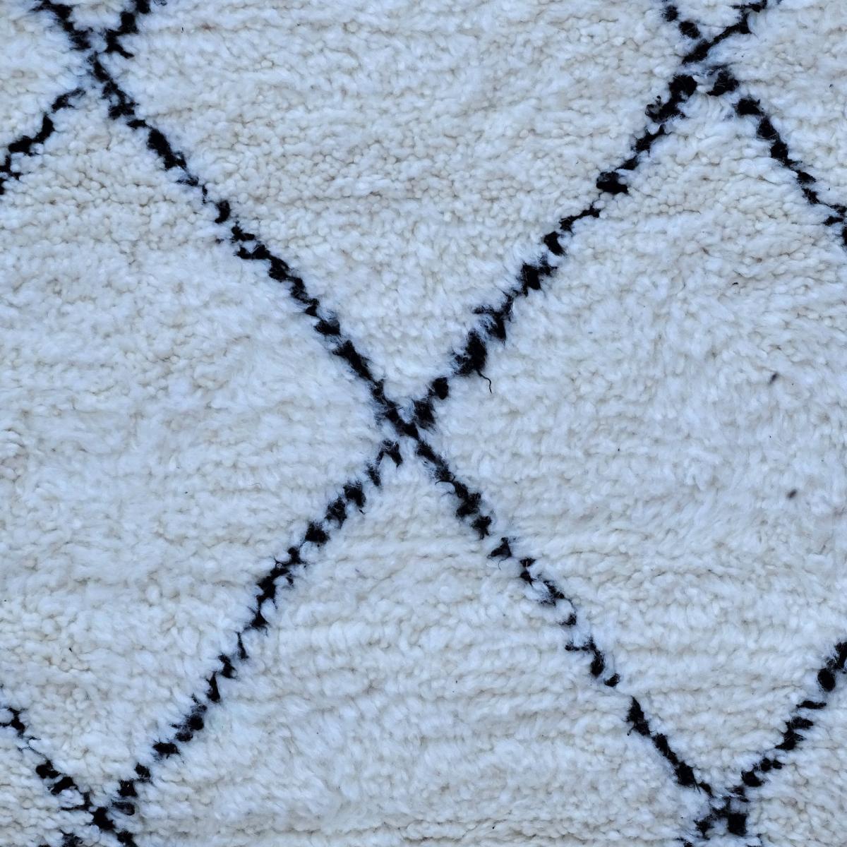 Authentique tapis berbère fait à la main en laine CAKE
