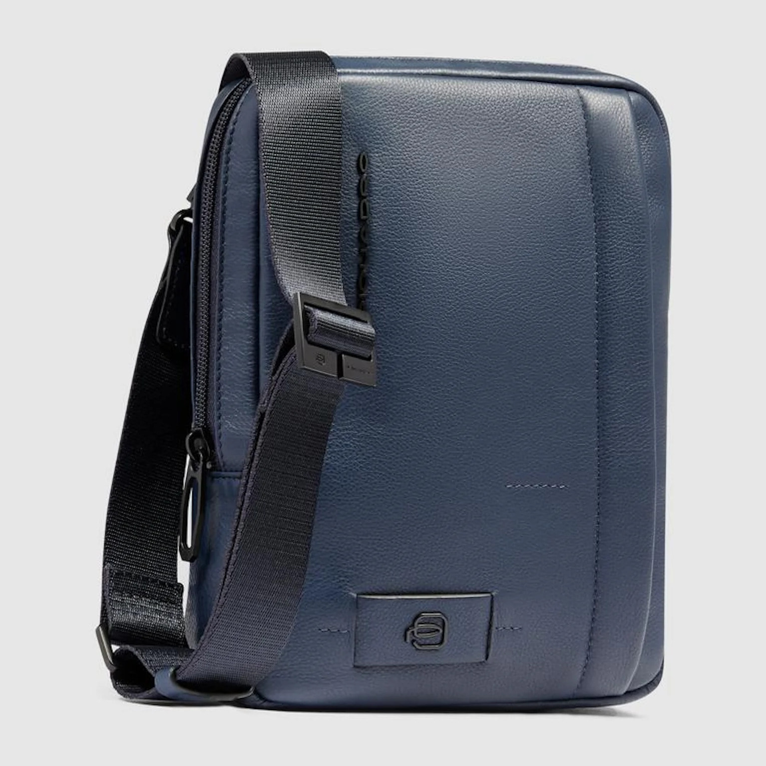 Piquadro Borsello piccolo in pelle porta iPad®mini, schermato con protezione RFID