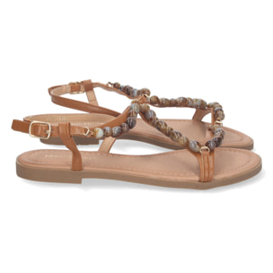 Sandalia Plana con Detalles y Hebilla