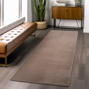 ALBA - Tapis doux mocca à poils courts