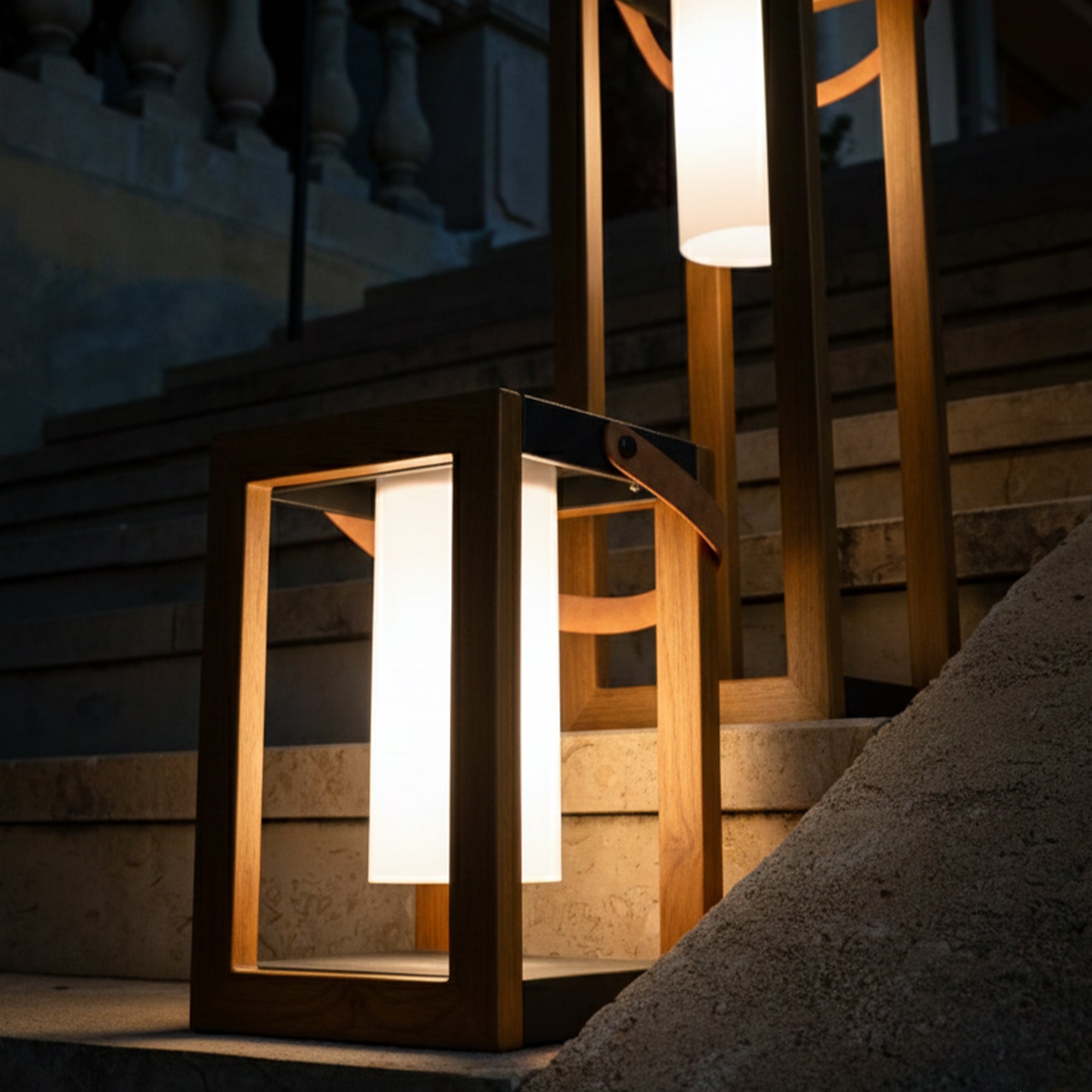 Lanterne solaire et rechargeable SERAPHINA H32cm