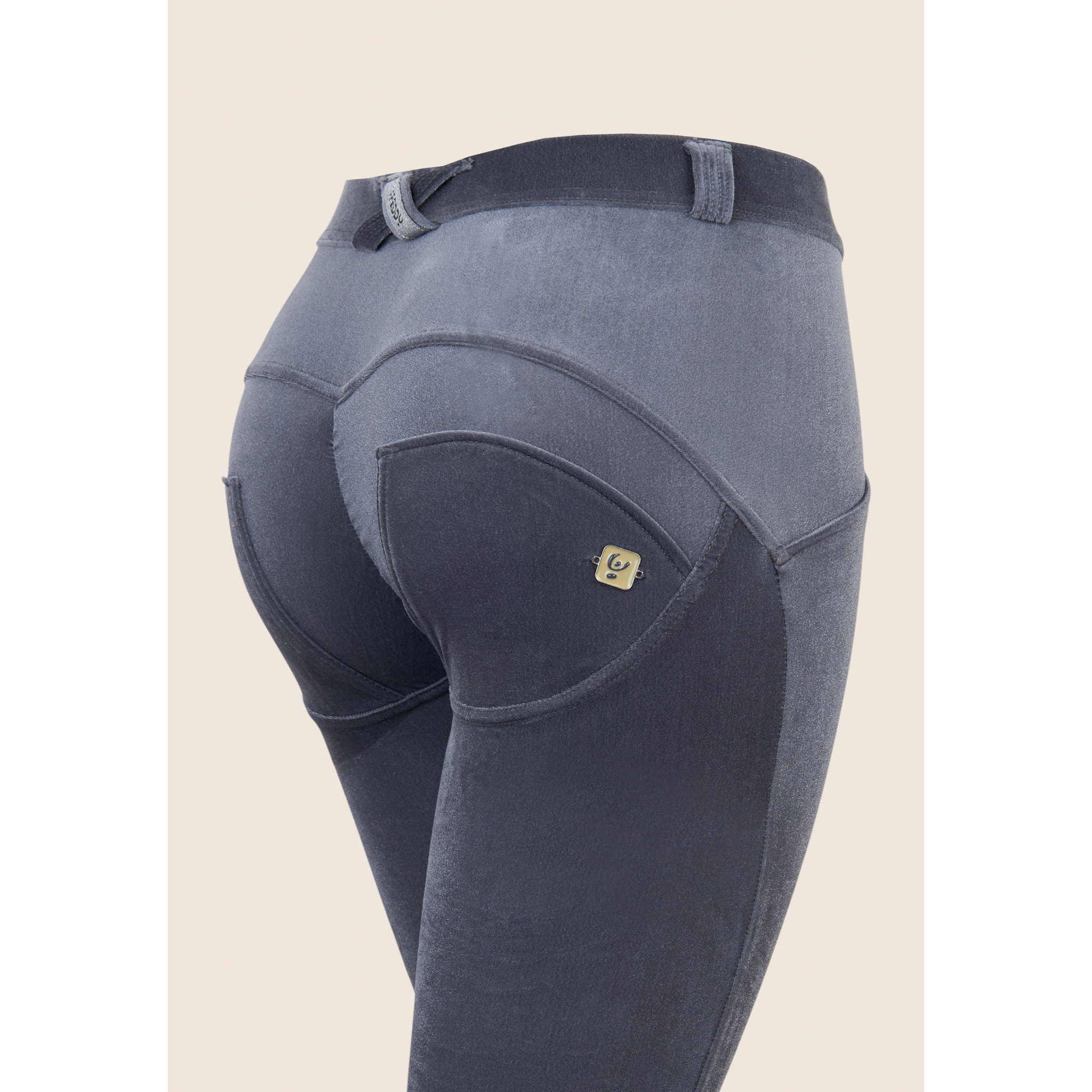 Pantaloni push up WR.UP® vita regular effetto velluto