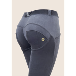 Pantaloni push up WR.UP® vita regular effetto velluto