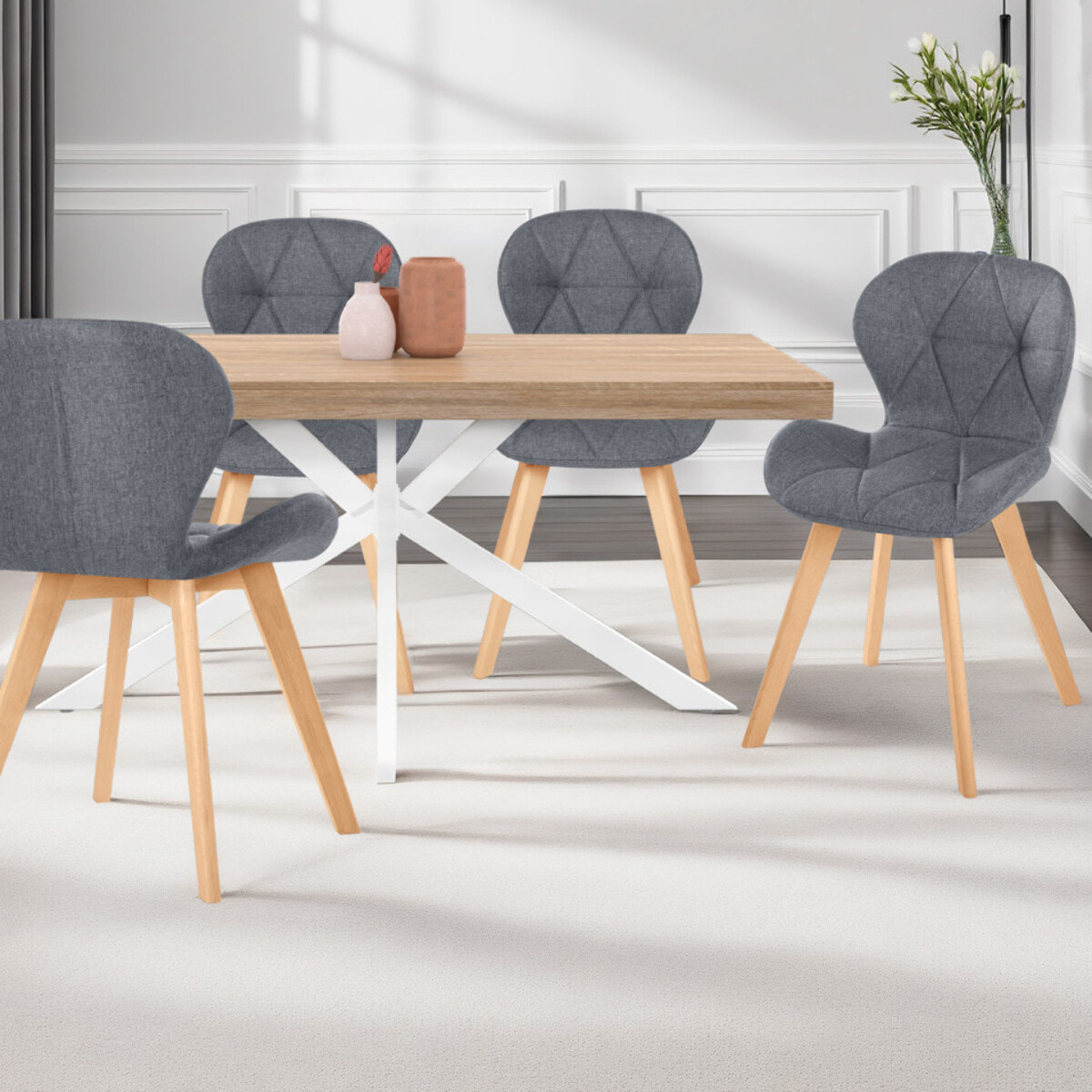 Chaises Gatsby en tissu et pieds bois