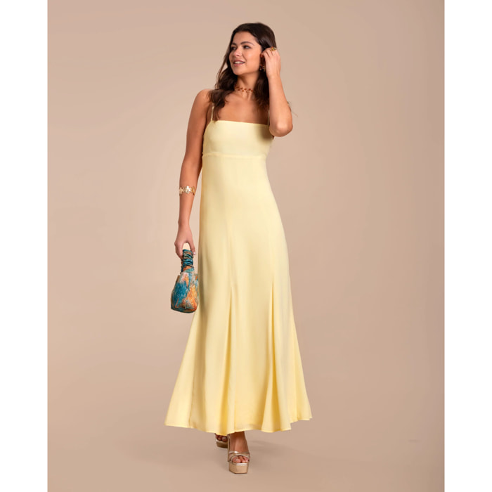 Vestido largo de corte imperio con tirantes