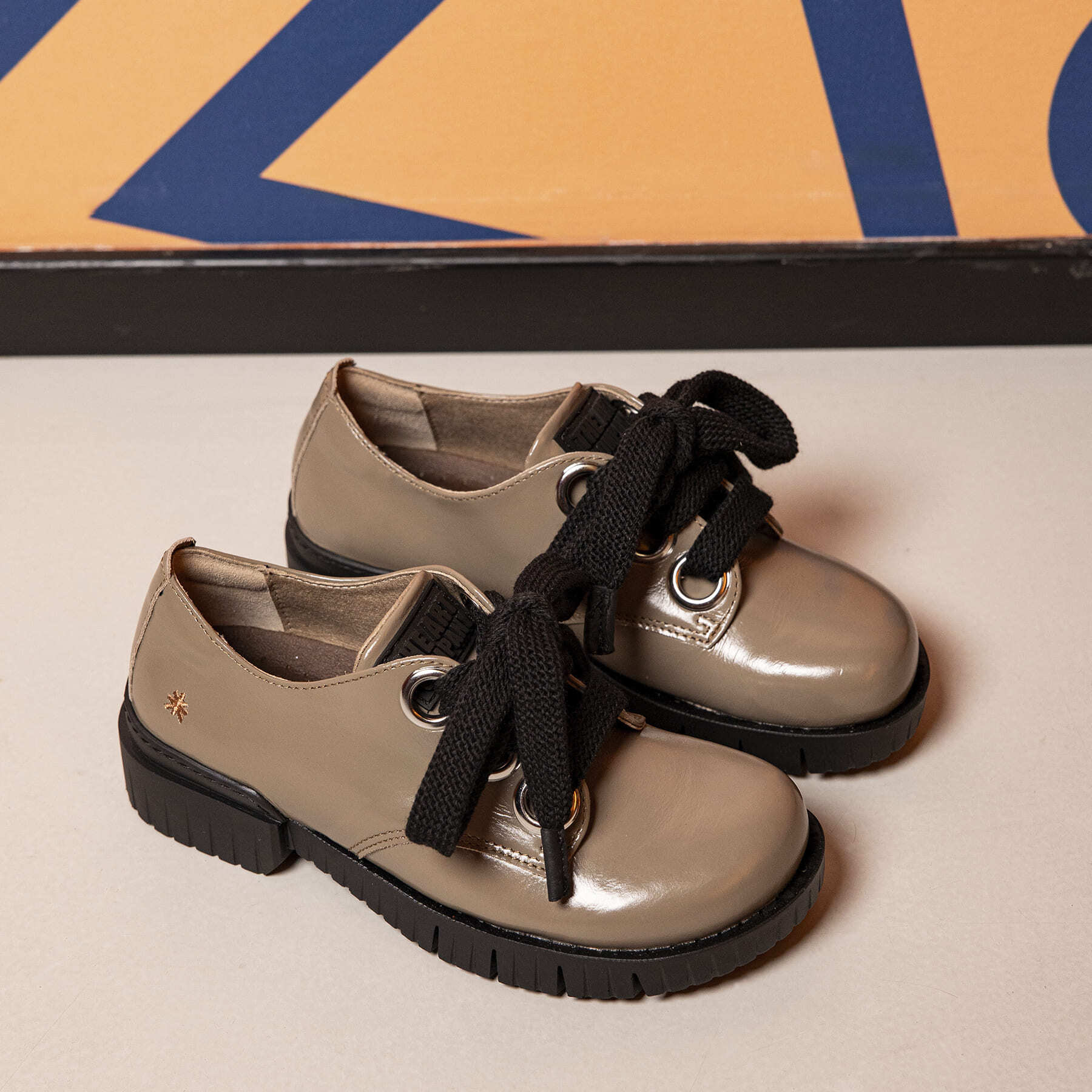 Zapatos 1846 NAPPA SHINNY BLACK /OXFORD color Black