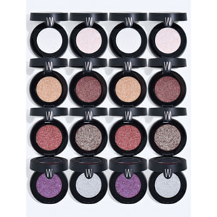 STARDUST EYESHADOW Ombretto in polvere dalla texture ibrida.