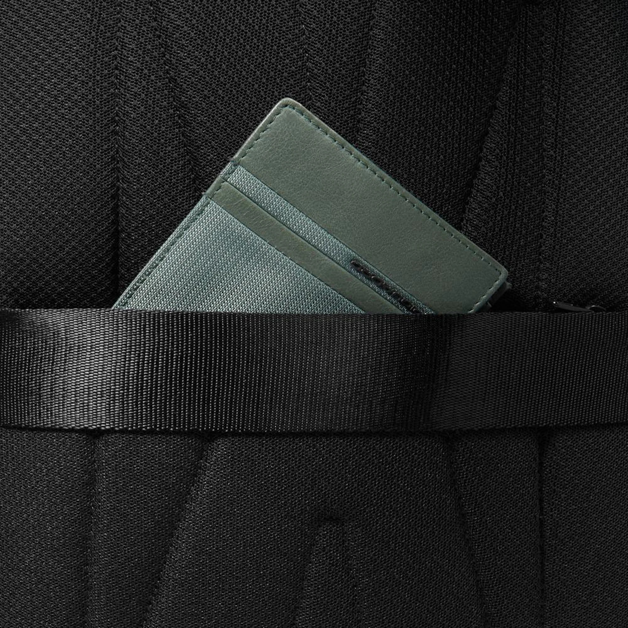 Piquadro Zaino da viaggio porta pc e iPad® con protezioni antiurto e RFID