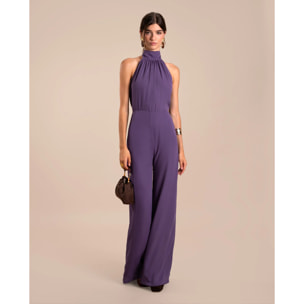 Mono de mujer espalda descubierta