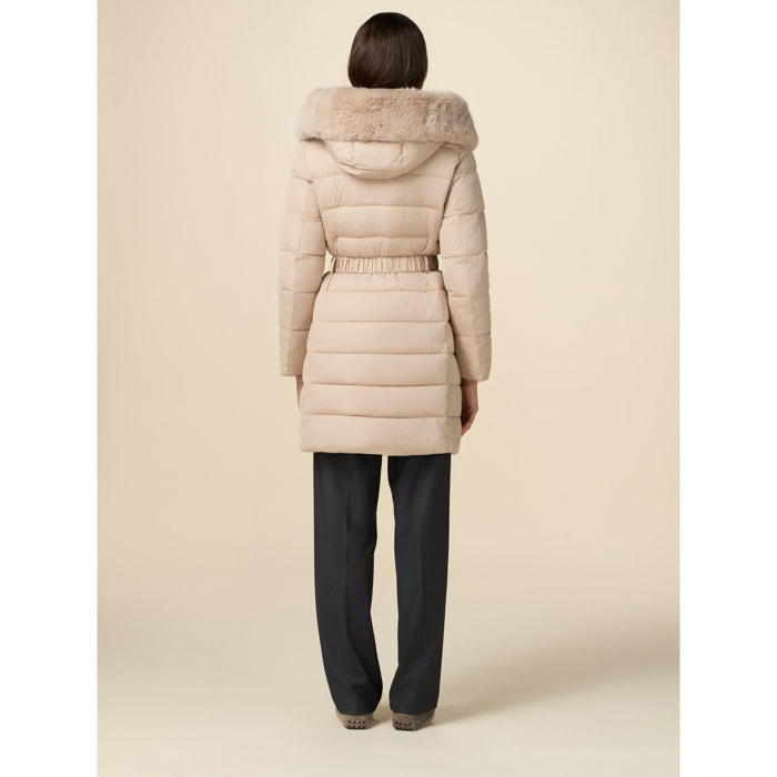 Oltre - Midi down jacket with belt and furry edge - Beige