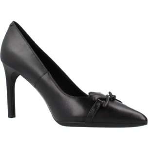 Zapatos de Vestir Mujer de la marca GEOX  modelo D DAVIOLA NEGRO