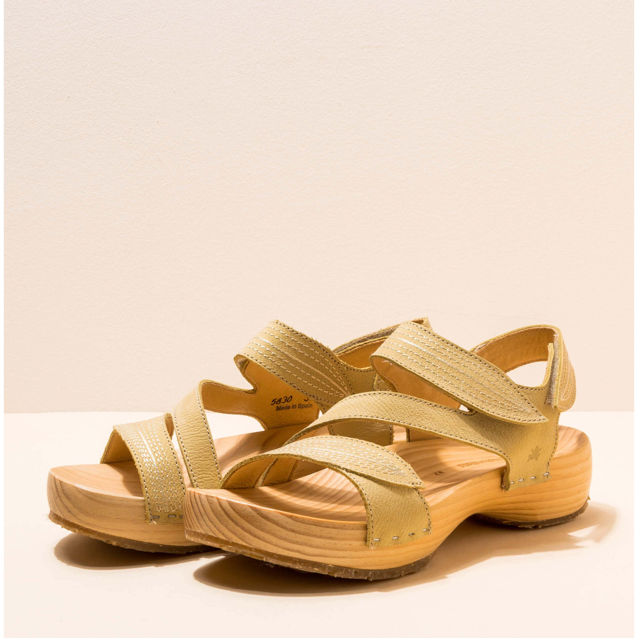 Sandalias N5830 PLEASANT SUNLIGHT / SHOKUNIN color Sunlight