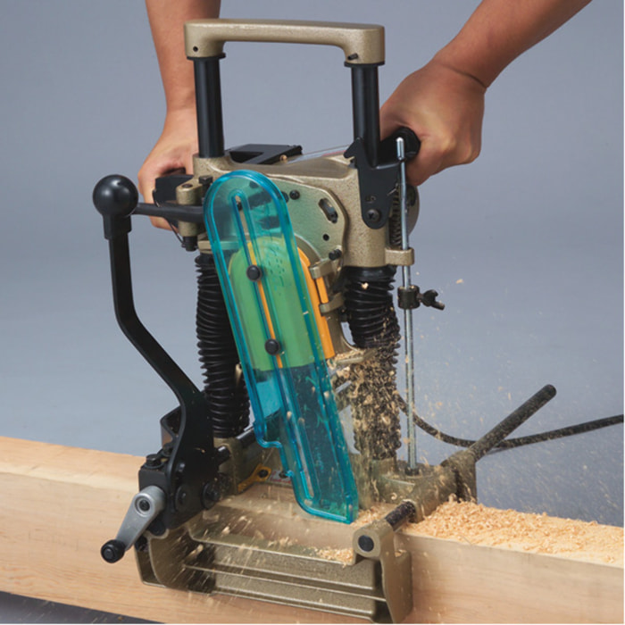 1140W MAKITA escopleadora de cadena - 7104L