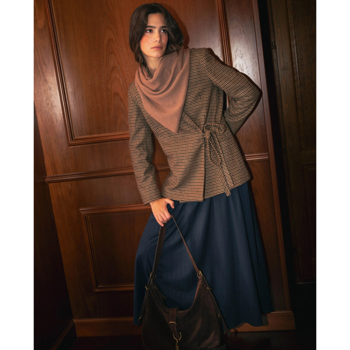 Falda de rayas con canesú ancho y bajo pañuelo